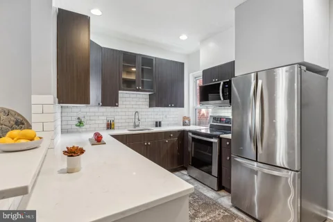 MLS: DCDC2245488