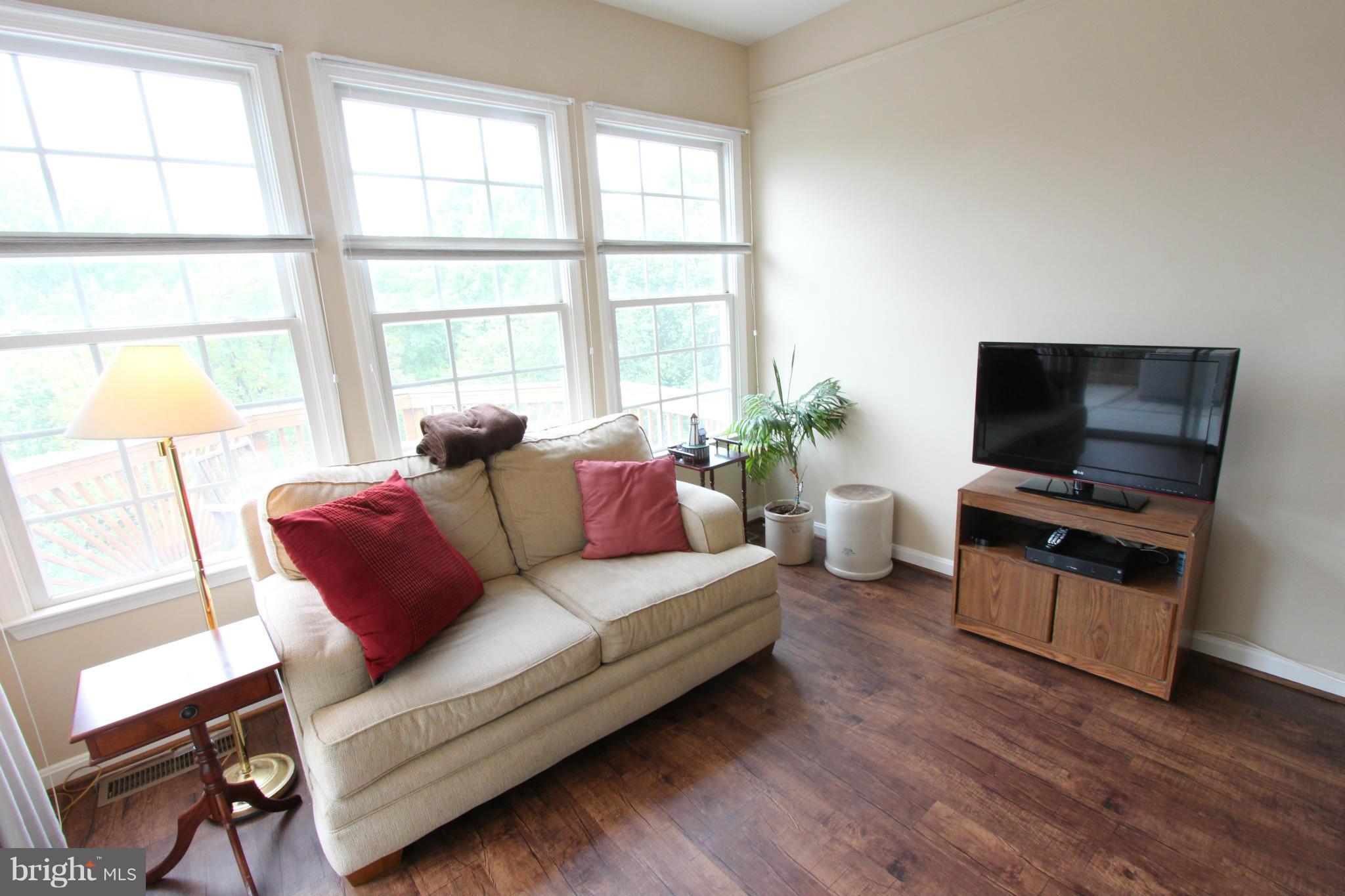 POTOMAC LAKES - Residential