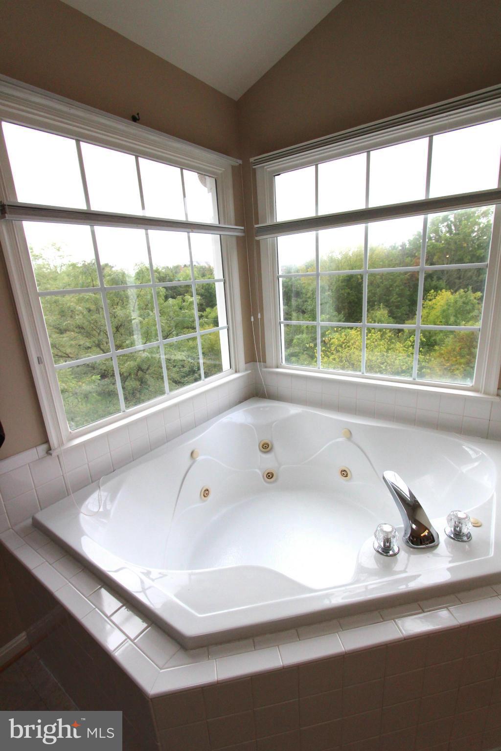 POTOMAC LAKES - Residential