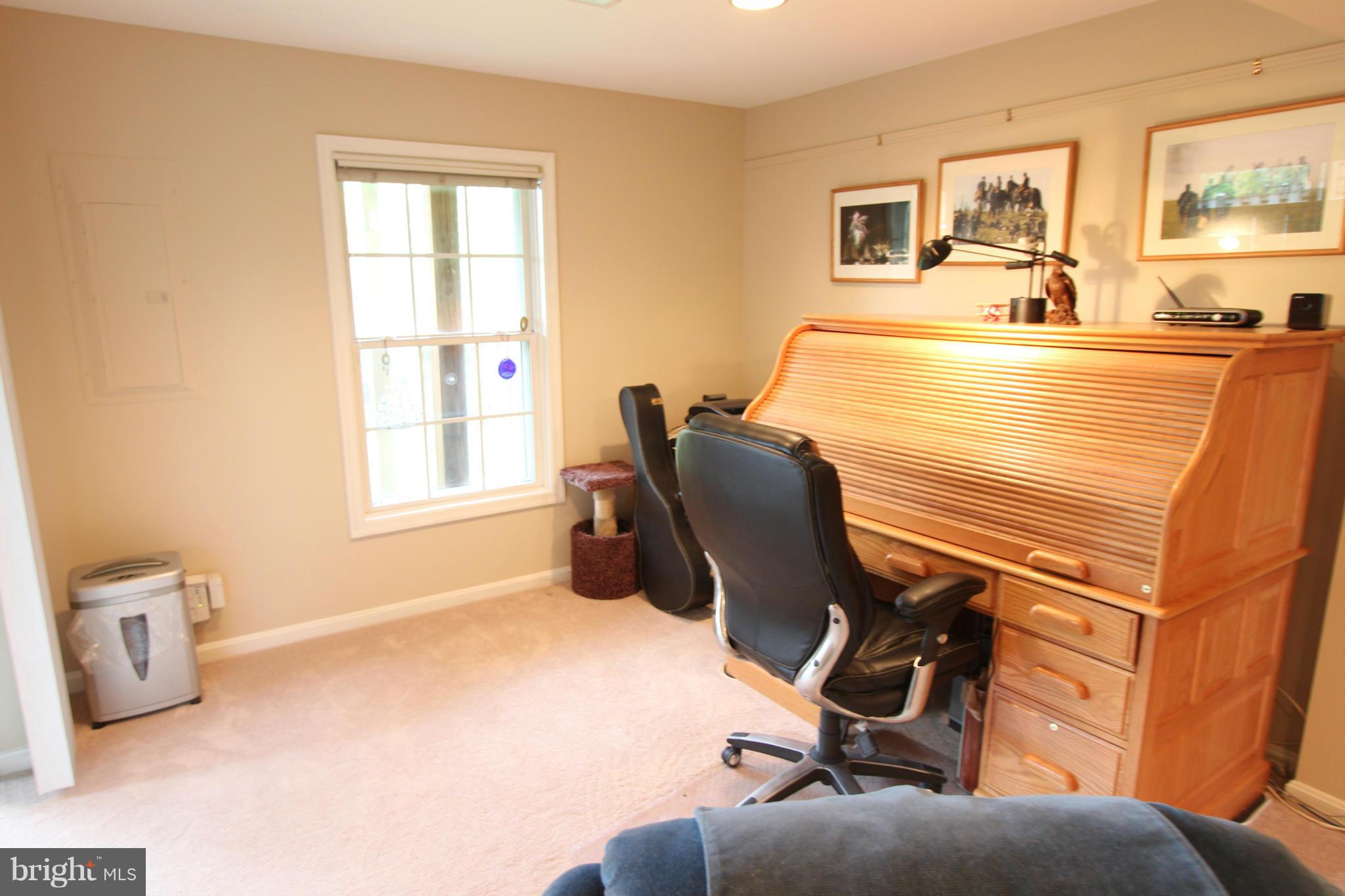 POTOMAC LAKES - Residential