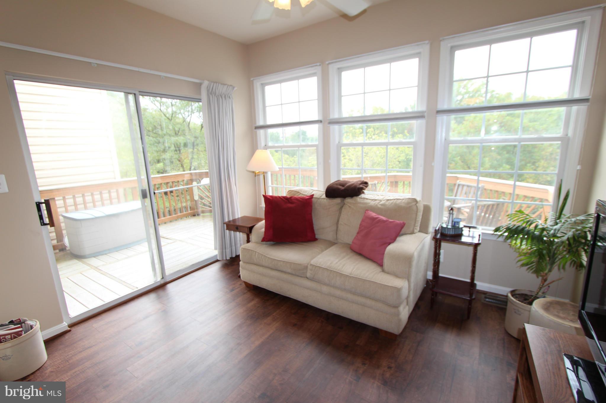 POTOMAC LAKES - Residential