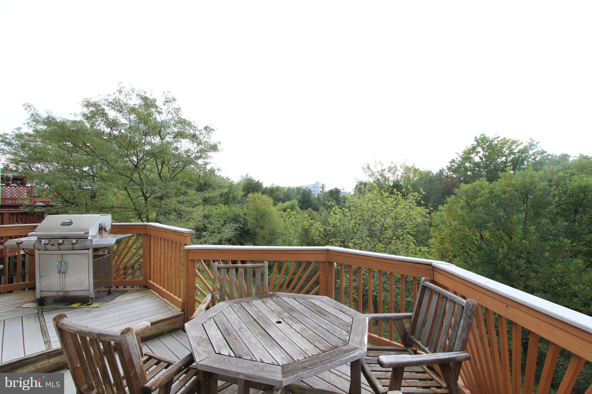 POTOMAC LAKES - Residential