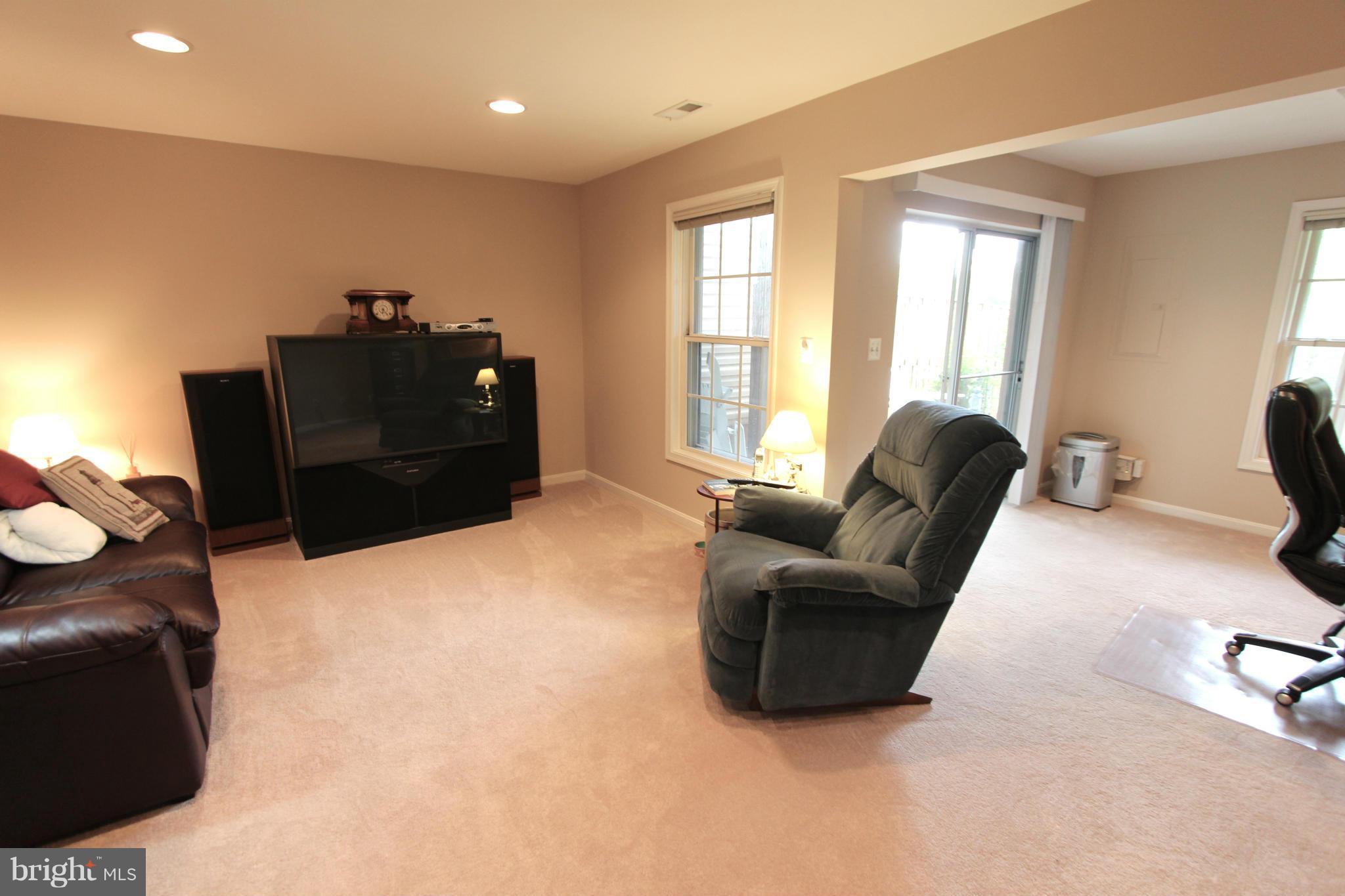 POTOMAC LAKES - Residential