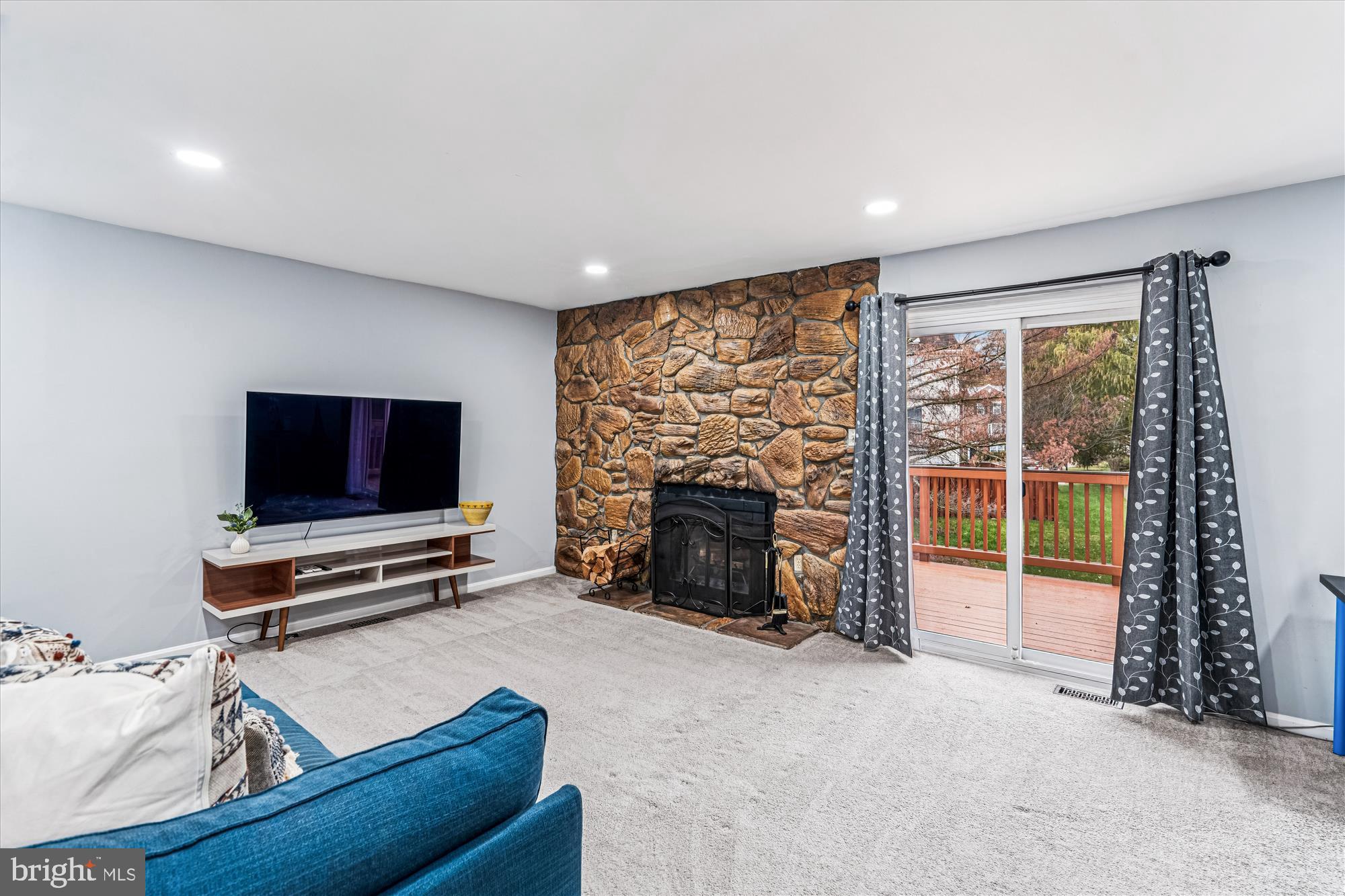 WOODSTREAM EAST - Residential