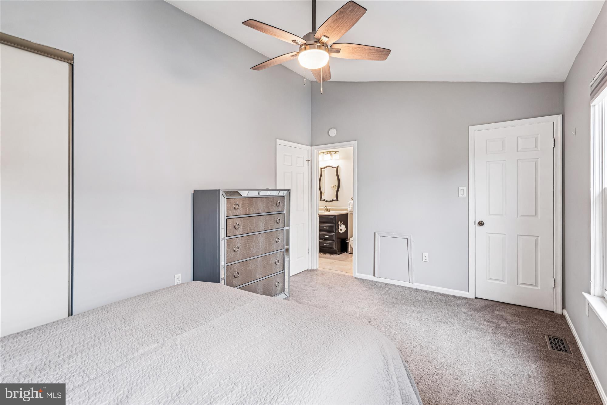 WOODSTREAM EAST - Residential