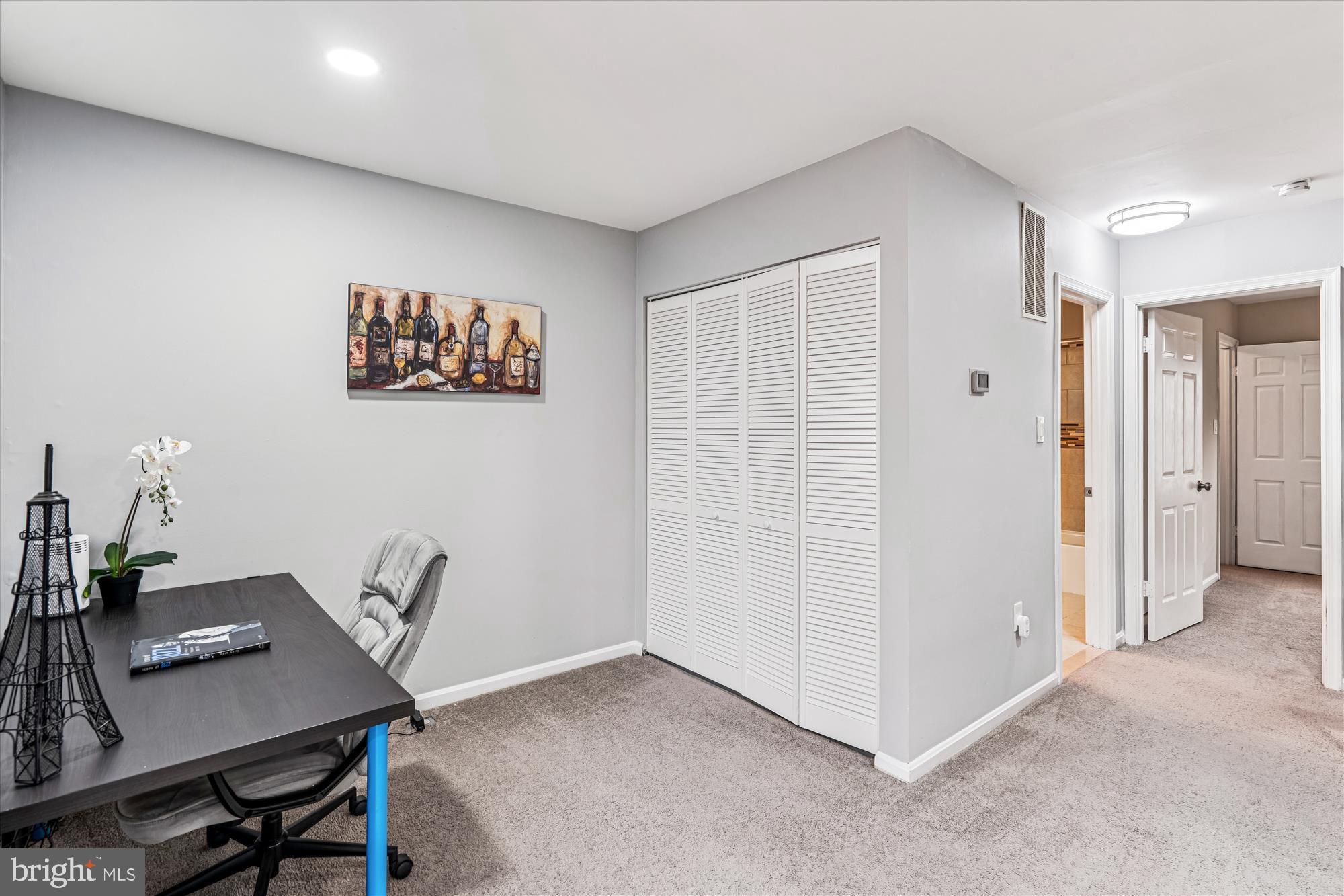 WOODSTREAM EAST - Residential