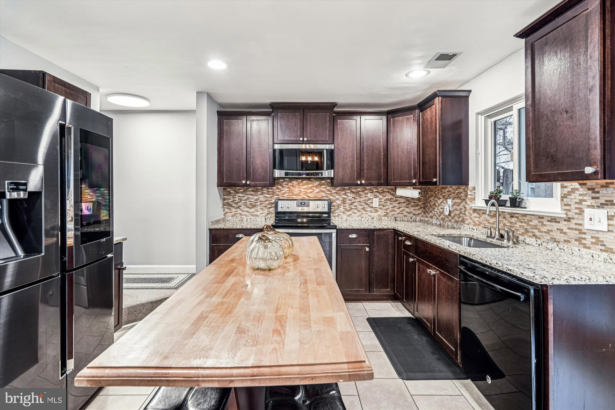 WOODSTREAM EAST - Residential