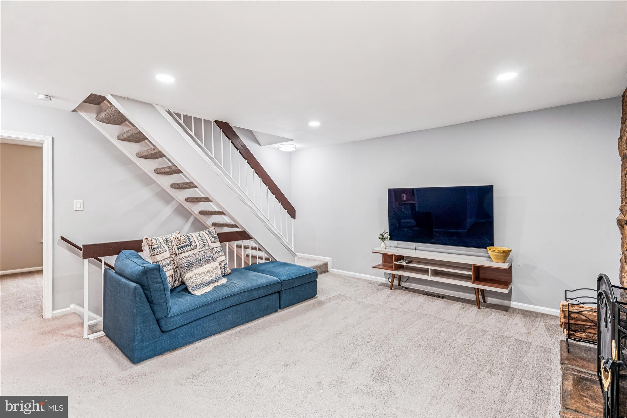 WOODSTREAM EAST - Residential