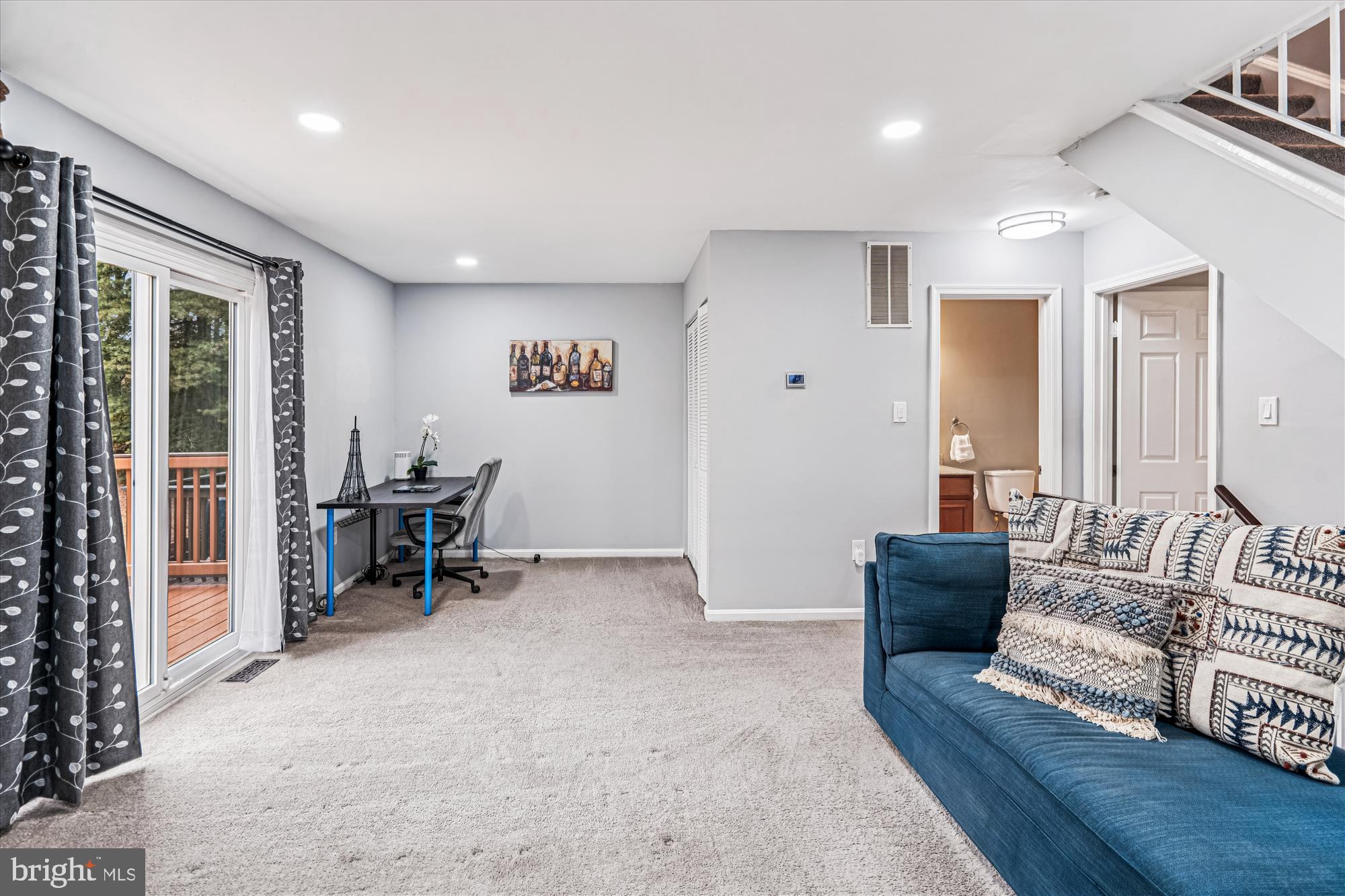 WOODSTREAM EAST - Residential