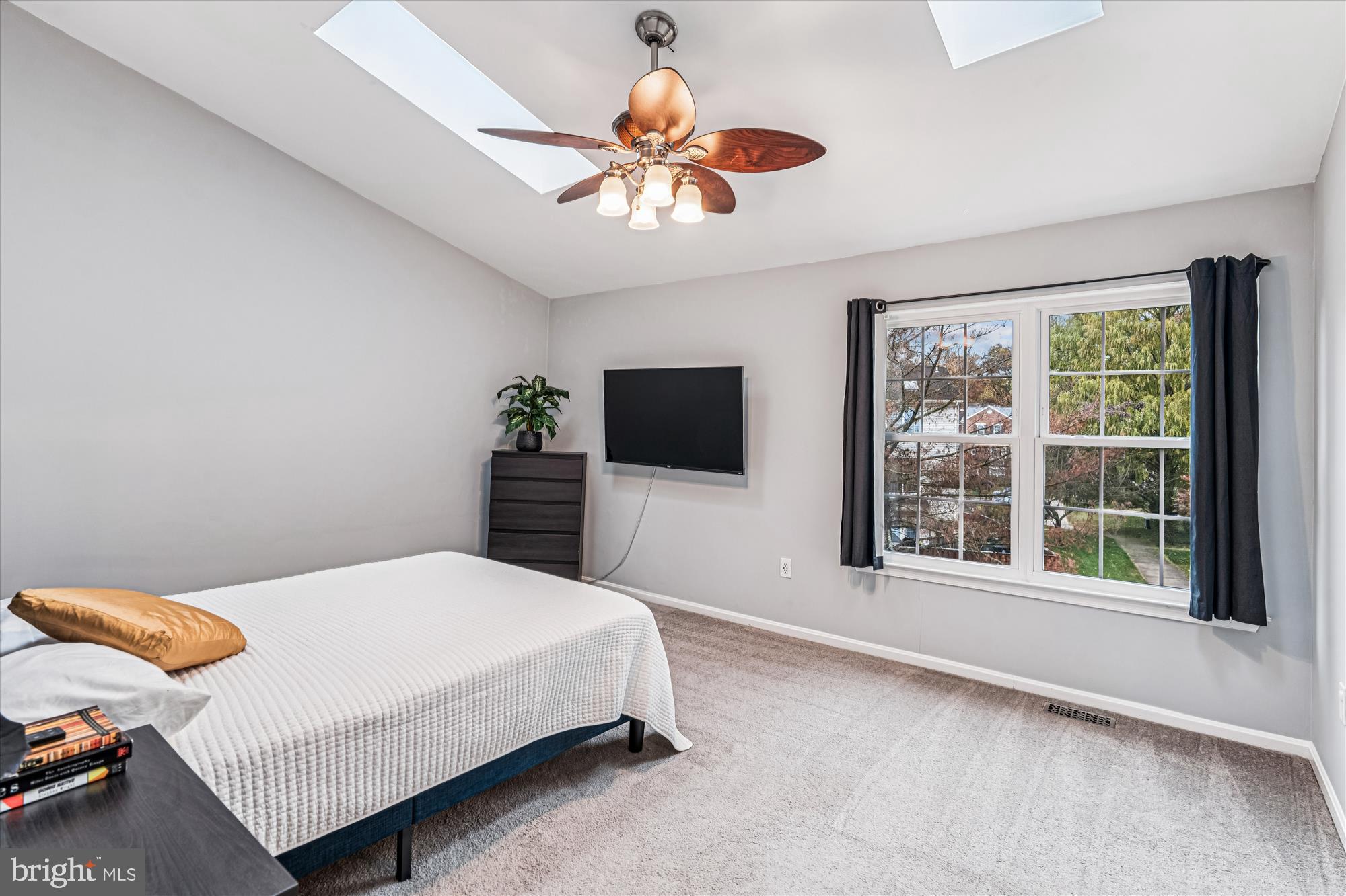 WOODSTREAM EAST - Residential