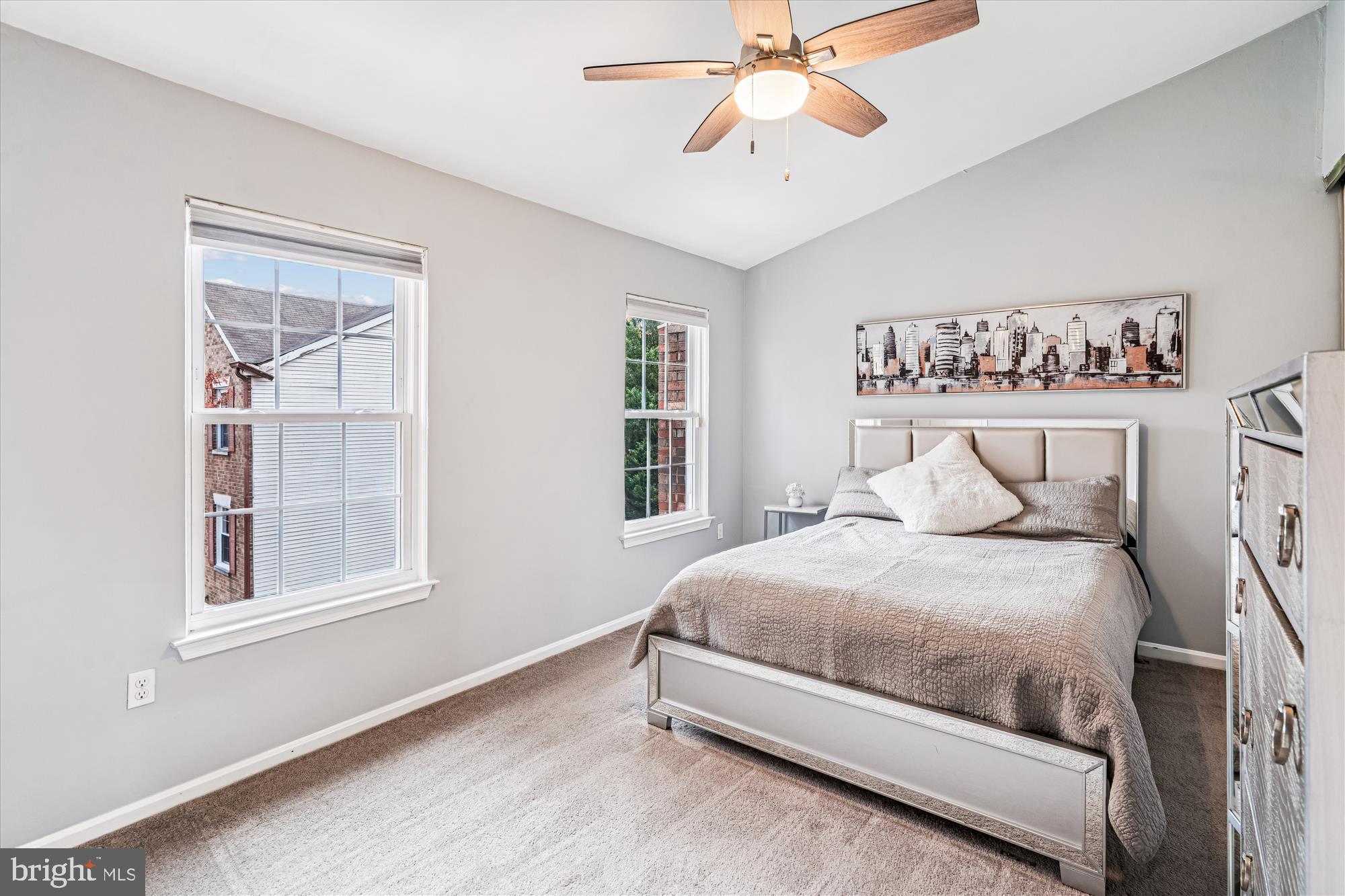 WOODSTREAM EAST - Residential