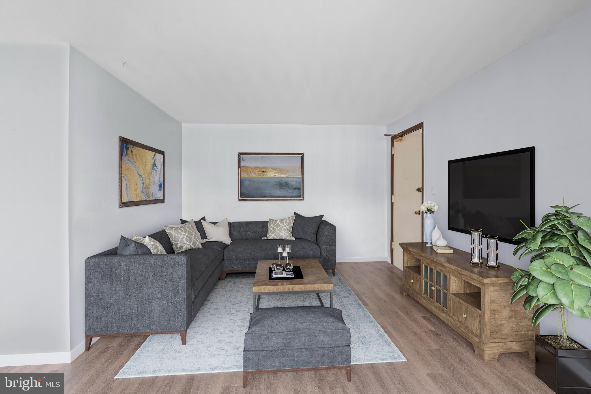 FALLS CHURCH - Residential