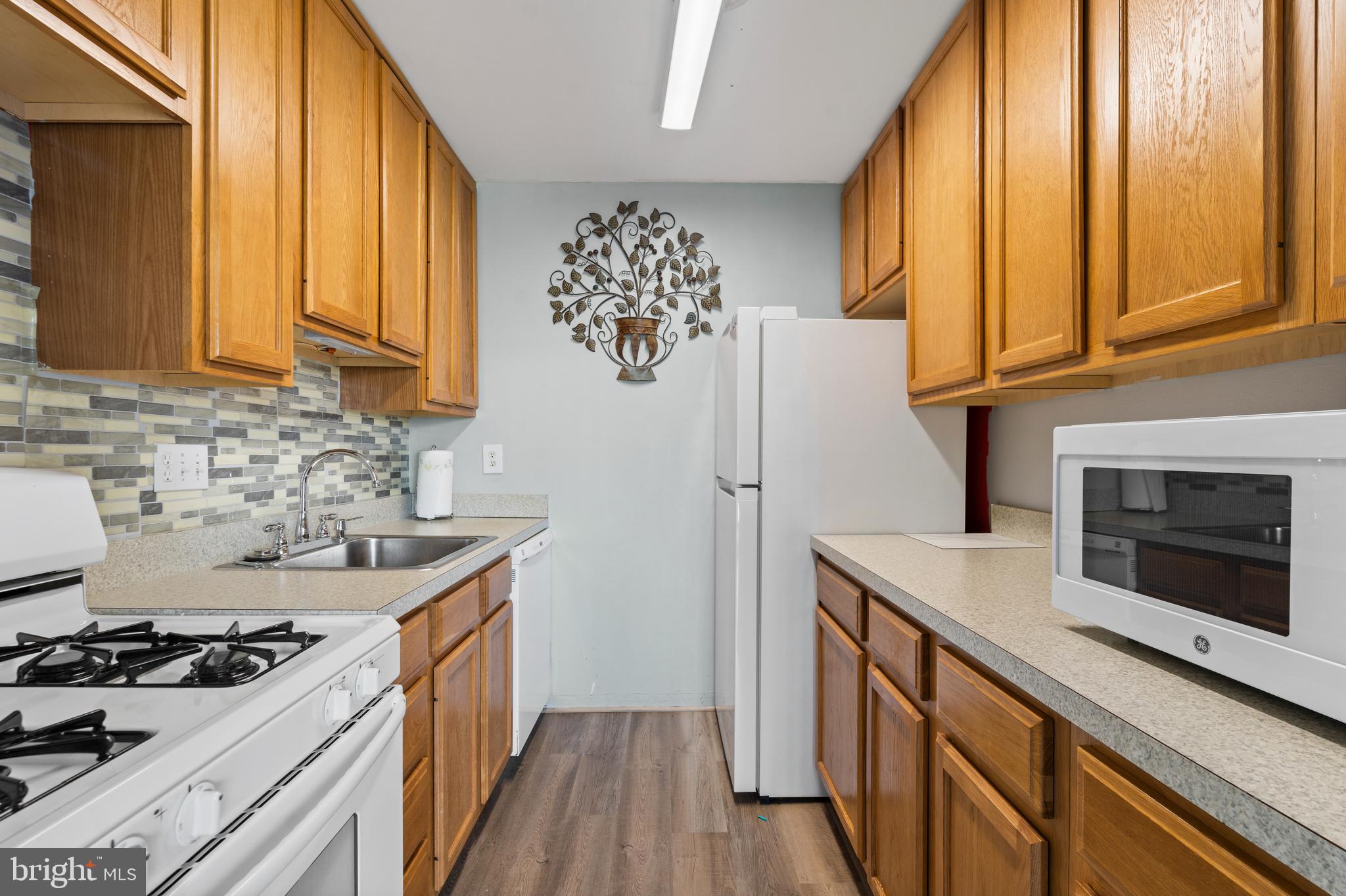 FALLS CHURCH - Residential