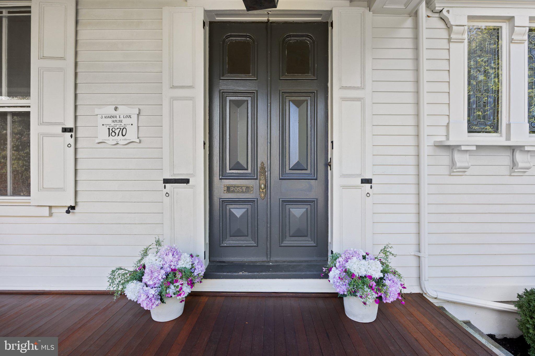142 E OAK AVENUE