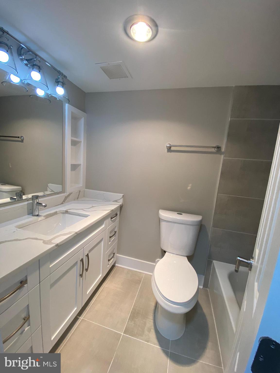 WATERGATE AT LANDMARK - Residential