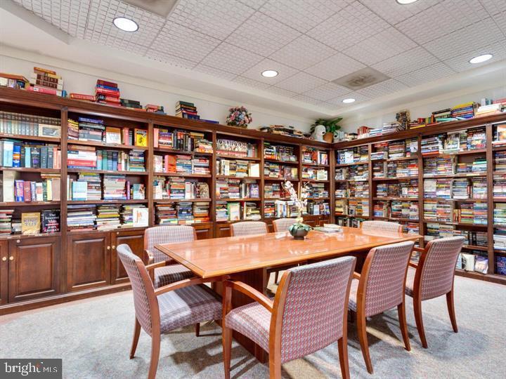 WATERGATE AT LANDMARK - Residential