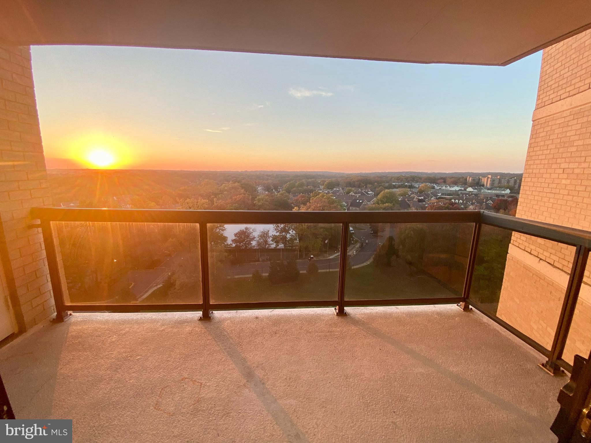 WATERGATE AT LANDMARK - Residential