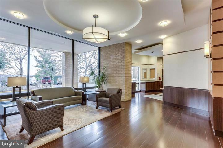 WATERGATE AT LANDMARK - Residential