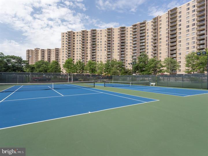 WATERGATE AT LANDMARK - Residential