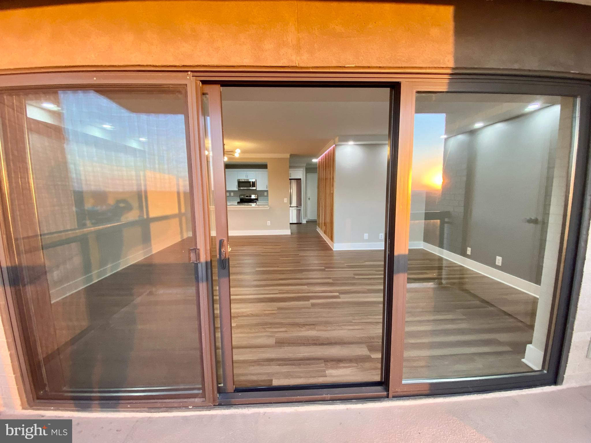 WATERGATE AT LANDMARK - Residential