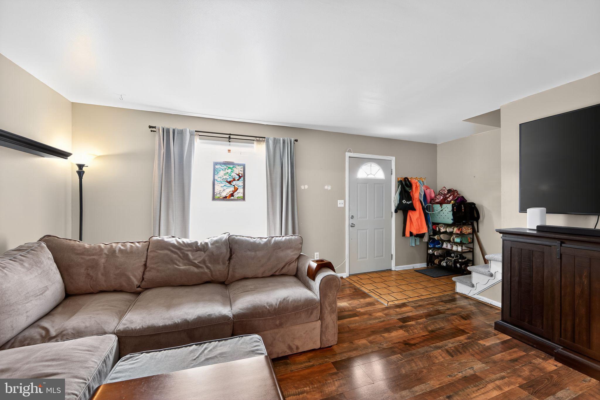 107 WHITNEY PLACE