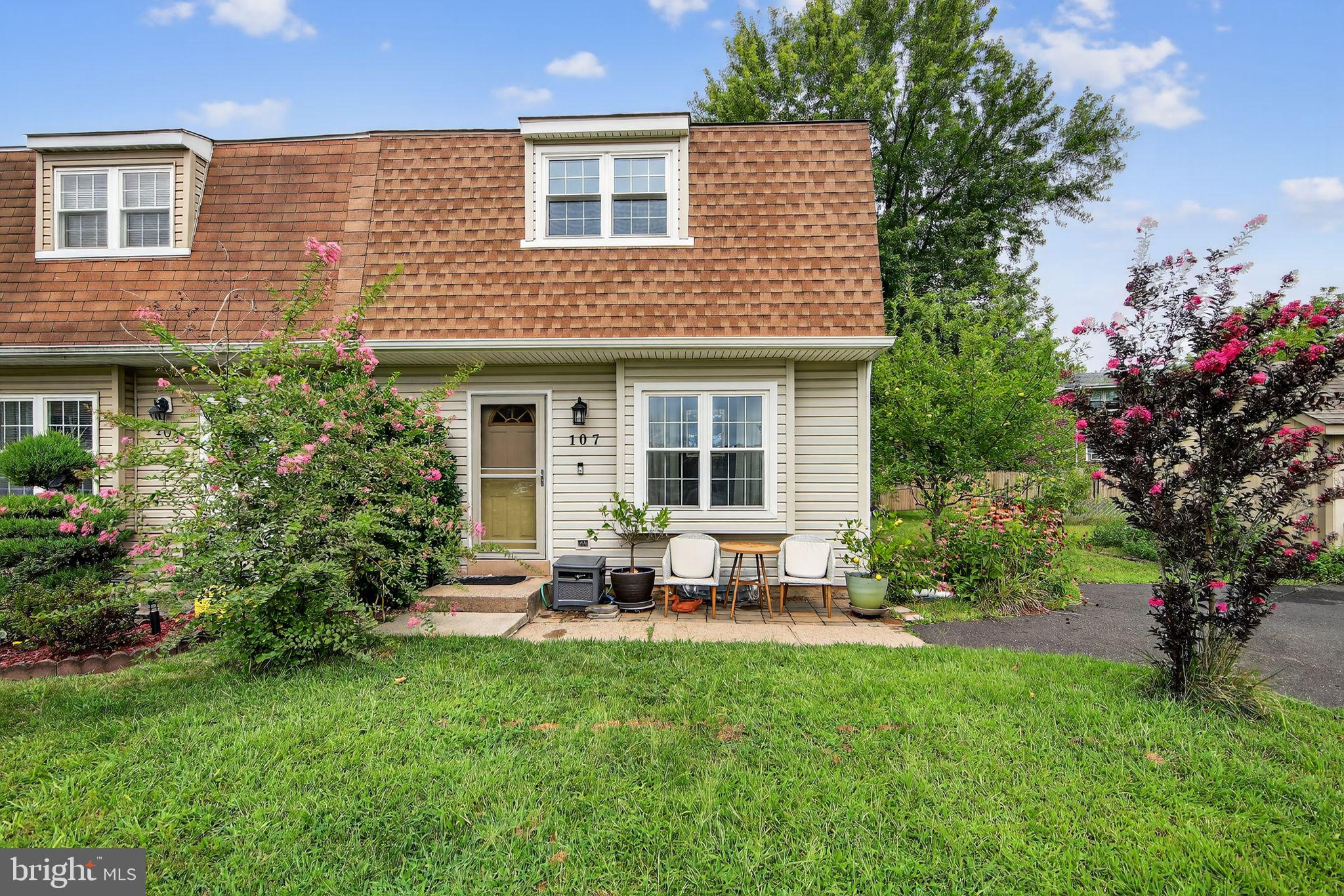 107 WHITNEY PLACE
