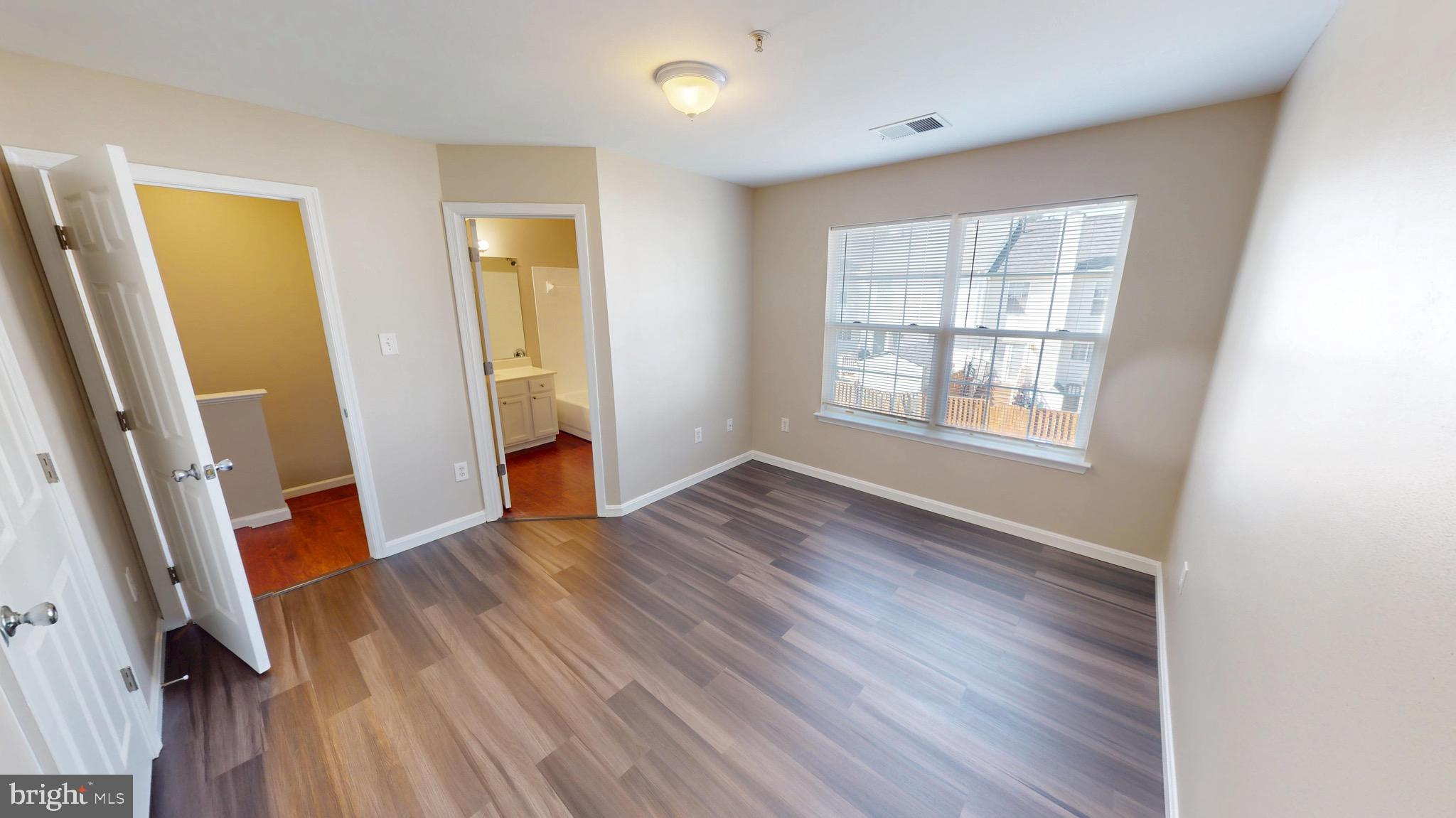 SOMERSET - Residential