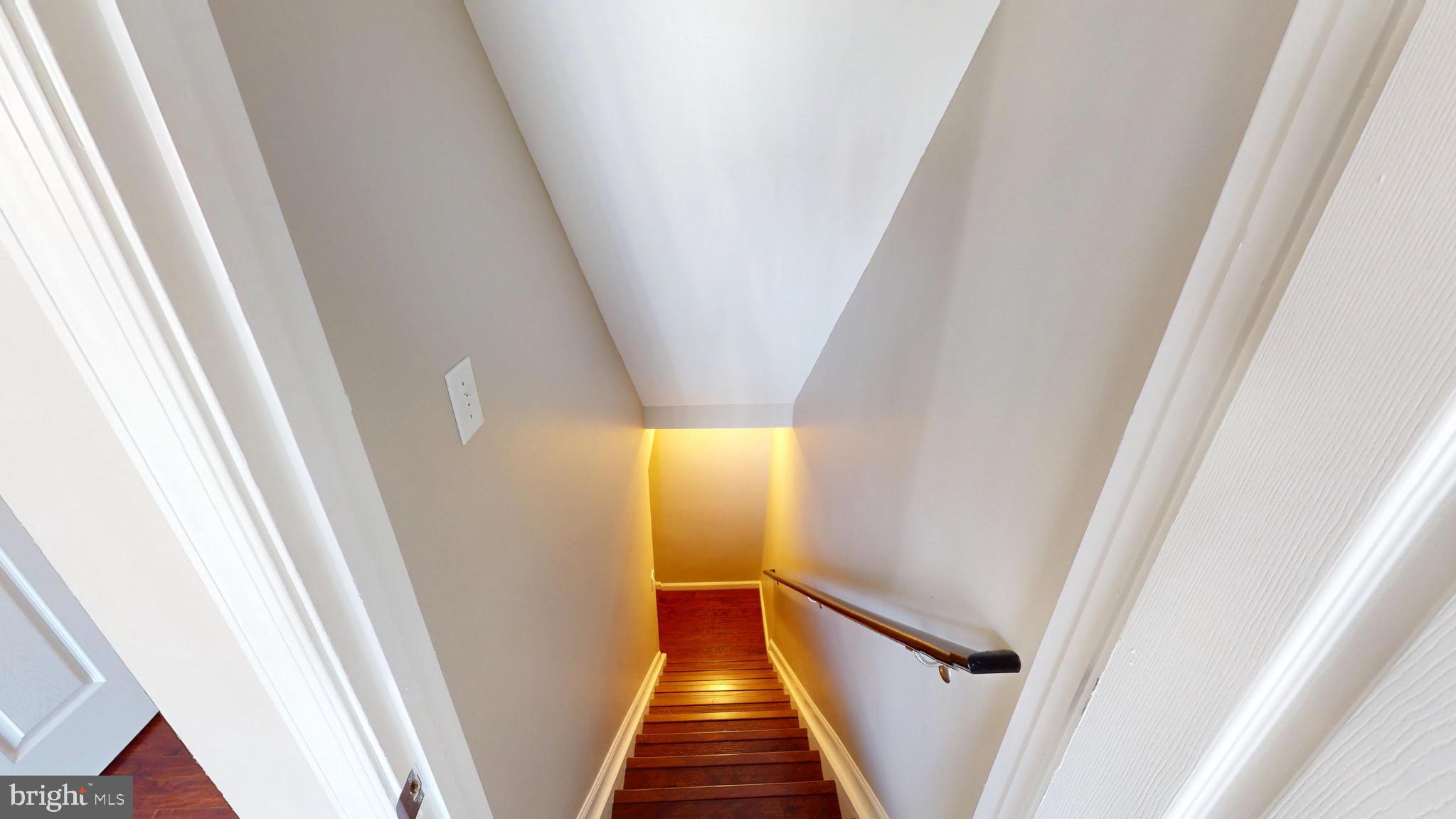 SOMERSET - Residential