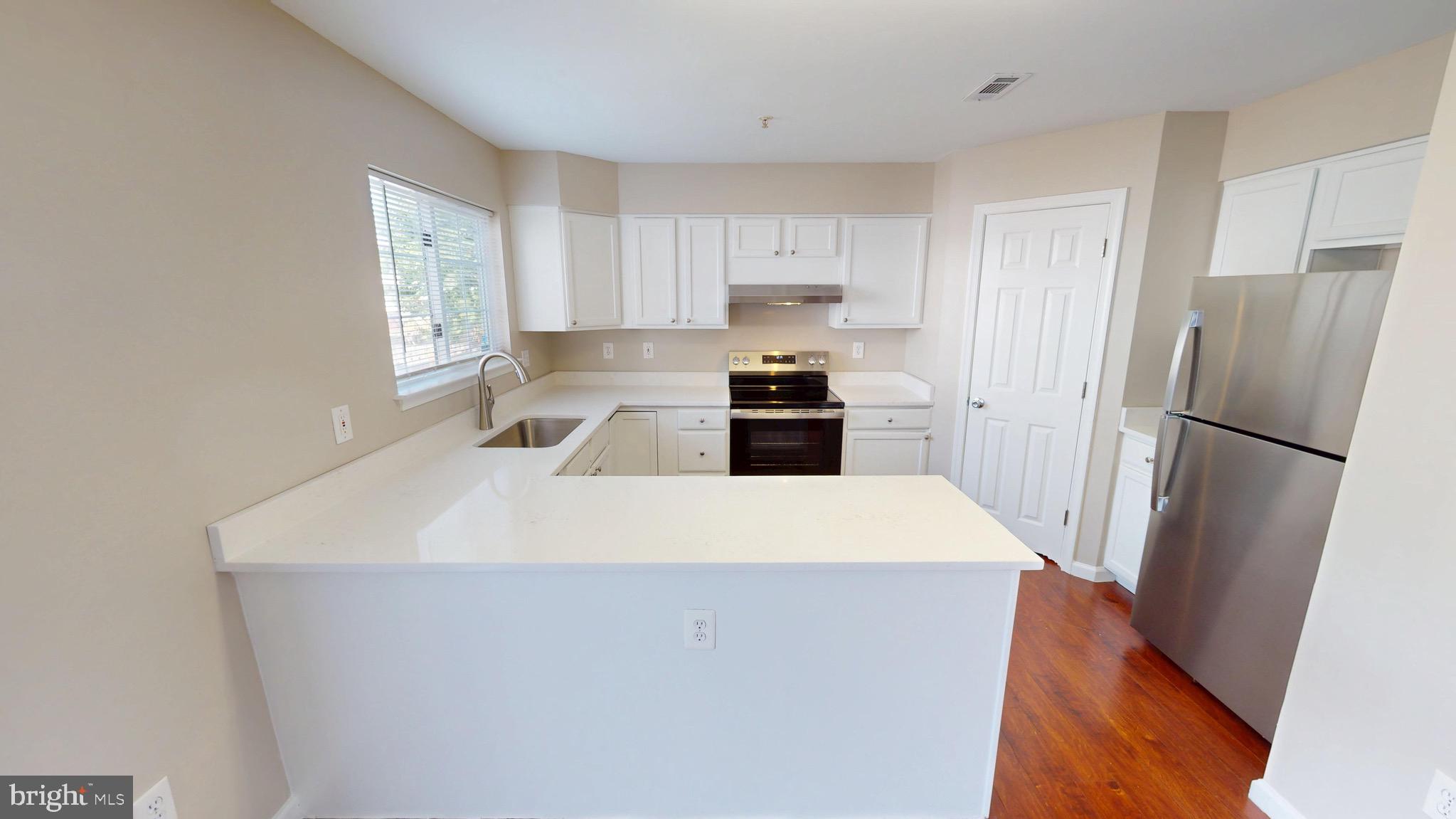 SOMERSET - Residential