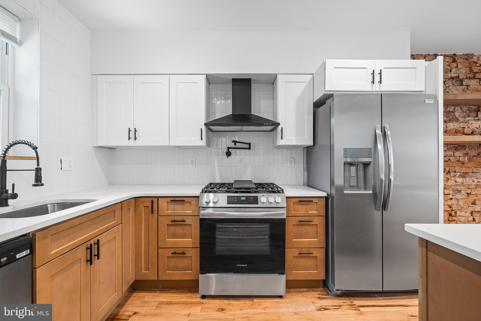 POINT BREEZE - Residential