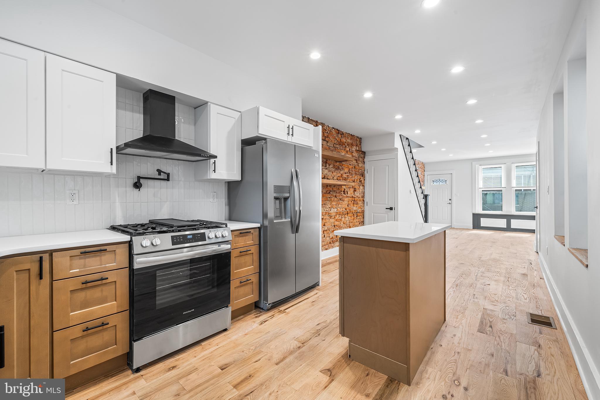 POINT BREEZE - Residential