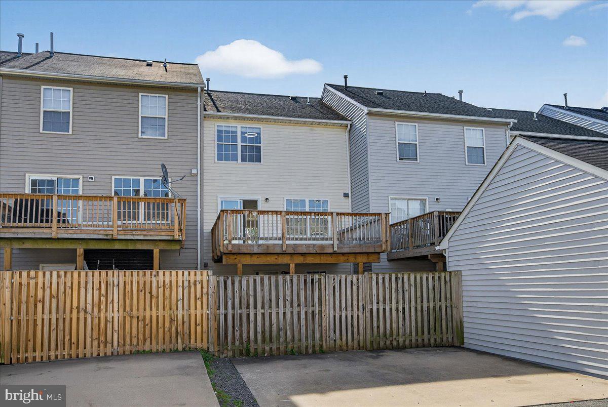 GROVEWOOD - Residential