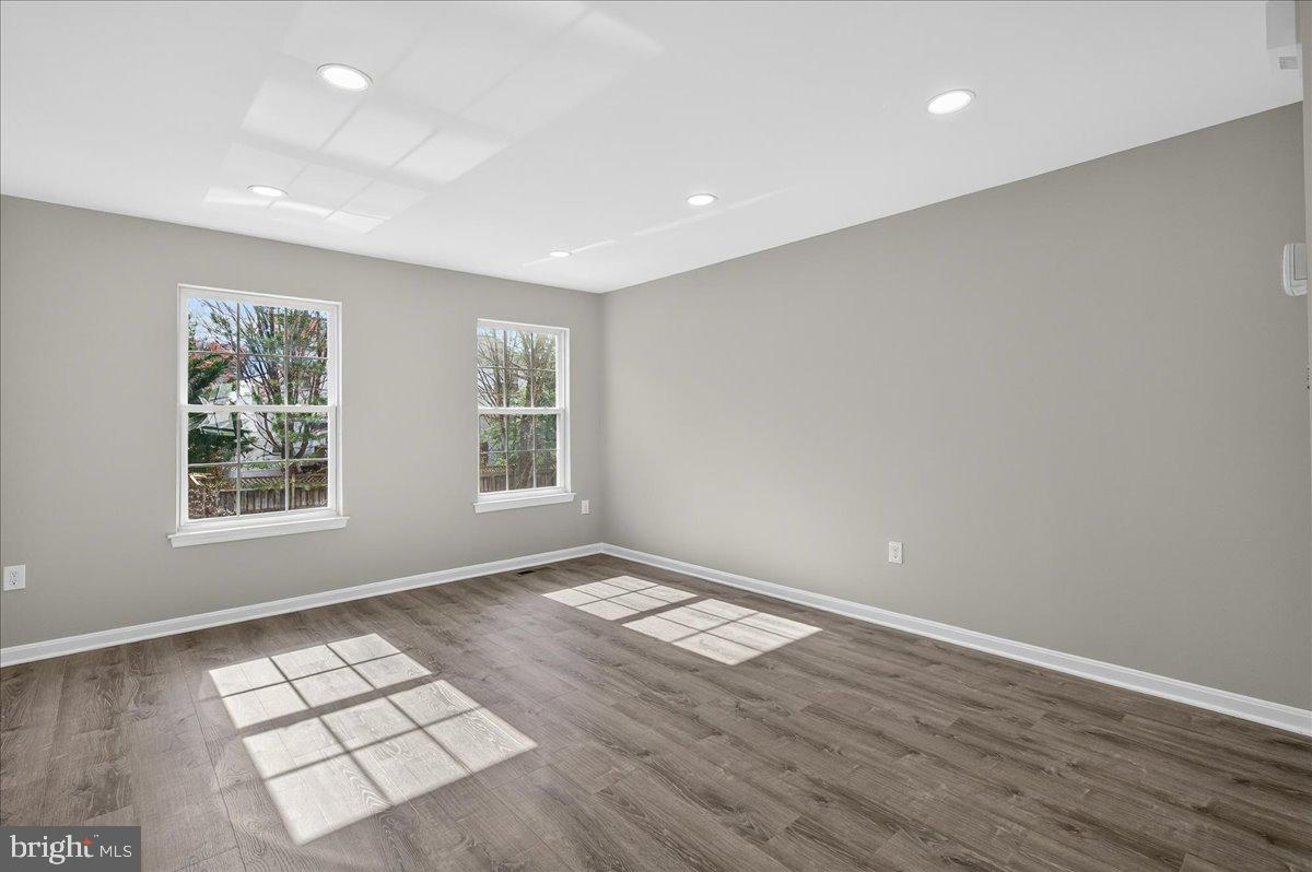 GROVEWOOD - Residential