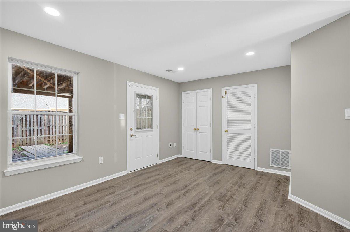 GROVEWOOD - Residential