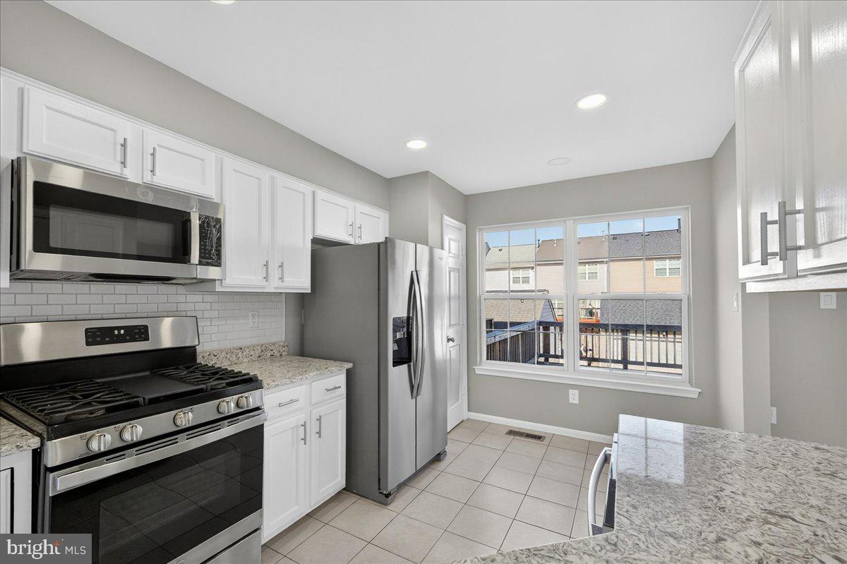 GROVEWOOD - Residential