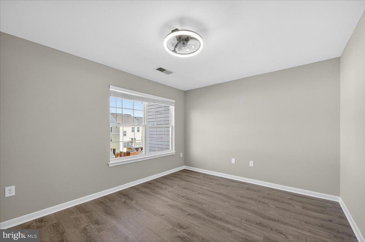 GROVEWOOD - Residential