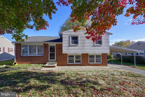 Photo of 67 Fresh Meadow Drive, LANCASTER, PA 17603 (MLS # PALA2059626)