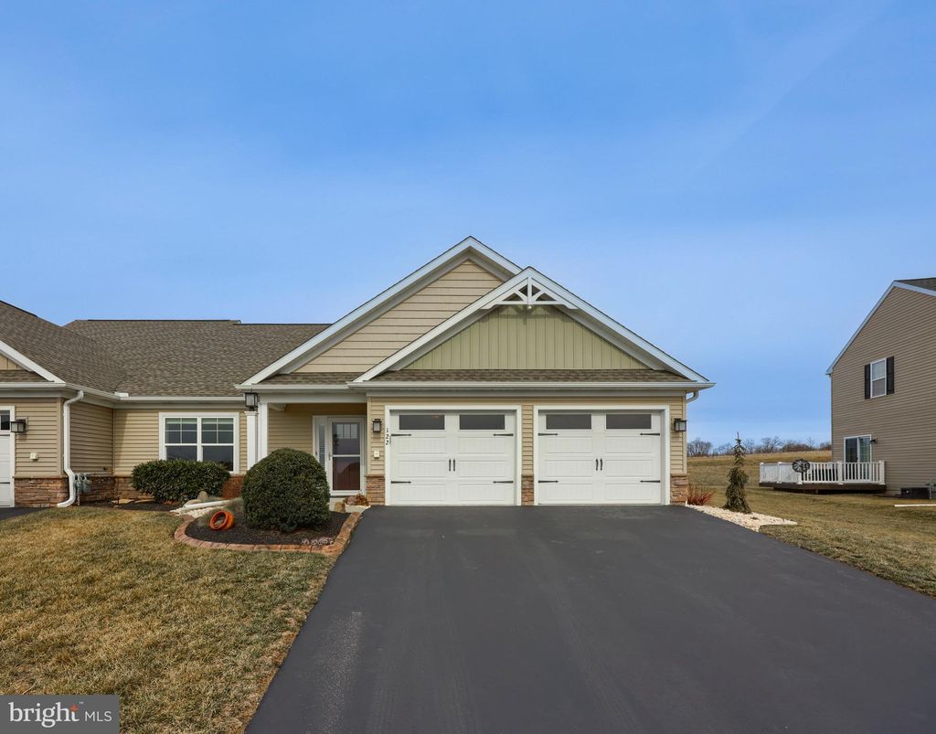 Photo of 122 Canvasback Lane, ELIZABETHTOWN, PA 17022 (MLS # PALA2064318)