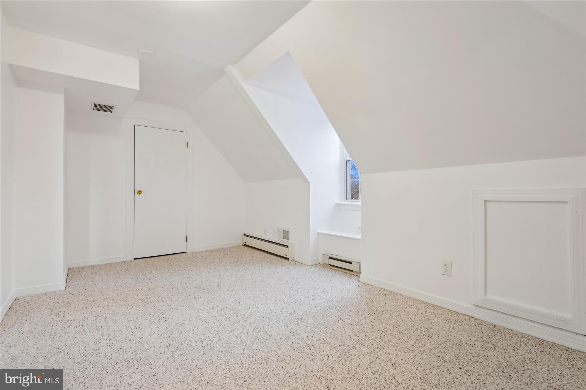 TUSCANY-CANTERBURY - Residential