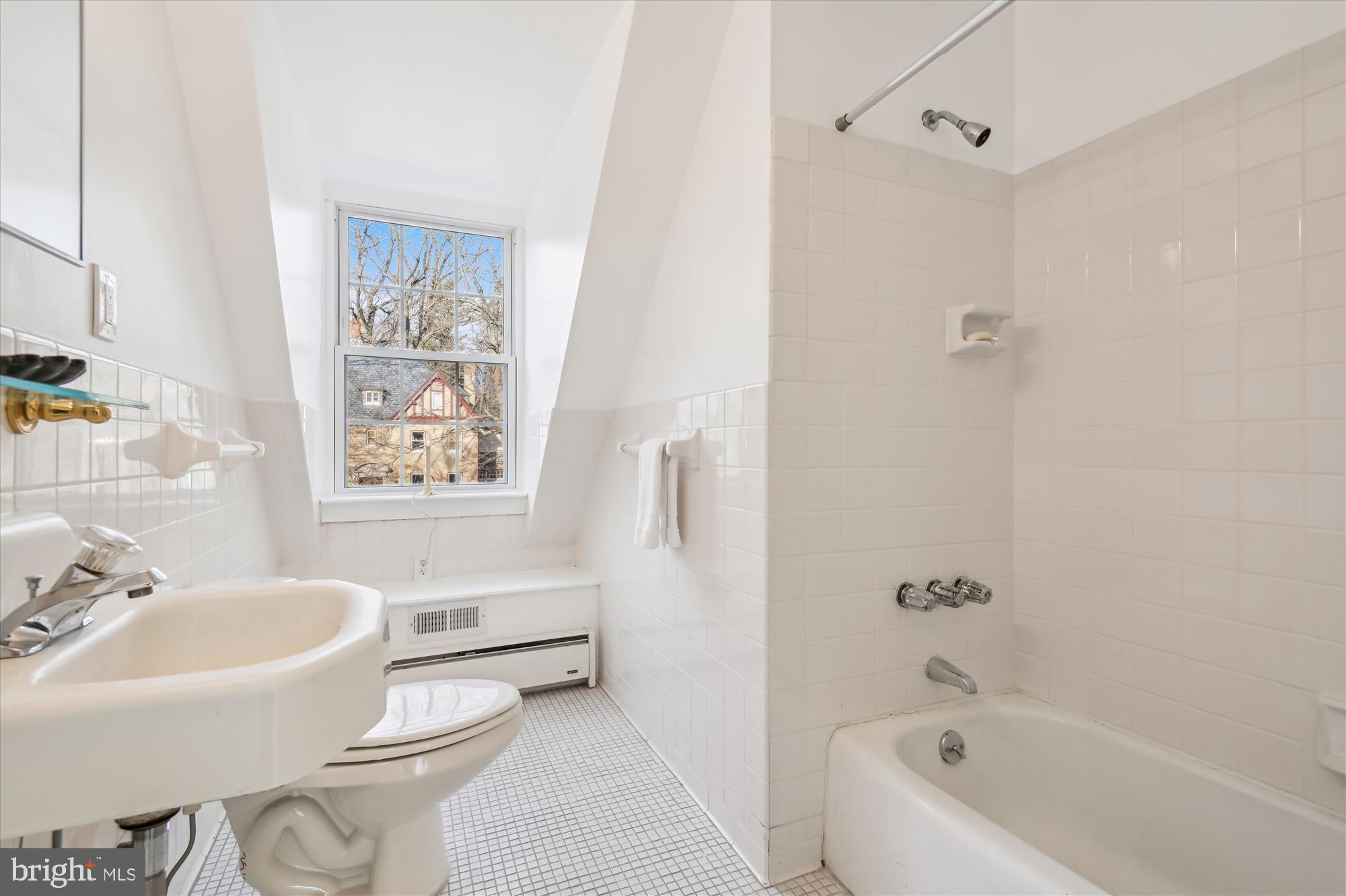 TUSCANY-CANTERBURY - Residential