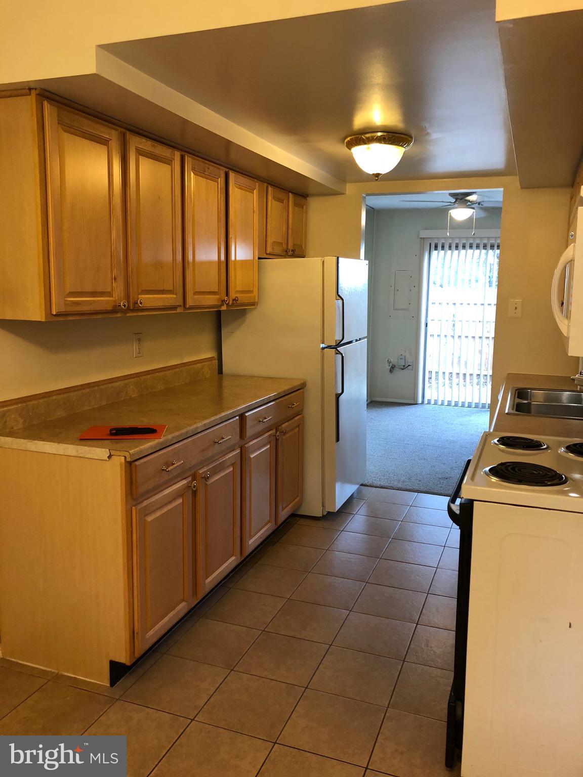 ASHTON GLEN - Residential Lease