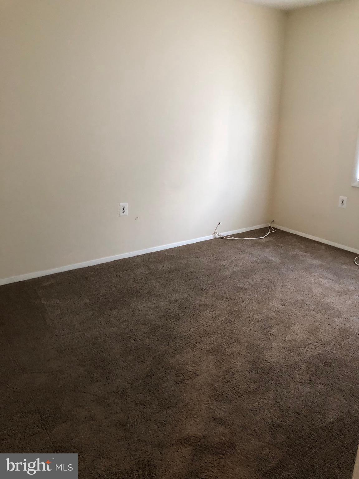 ASHTON GLEN - Residential Lease