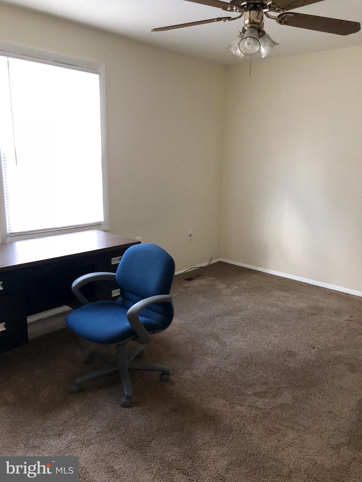 ASHTON GLEN - Residential Lease