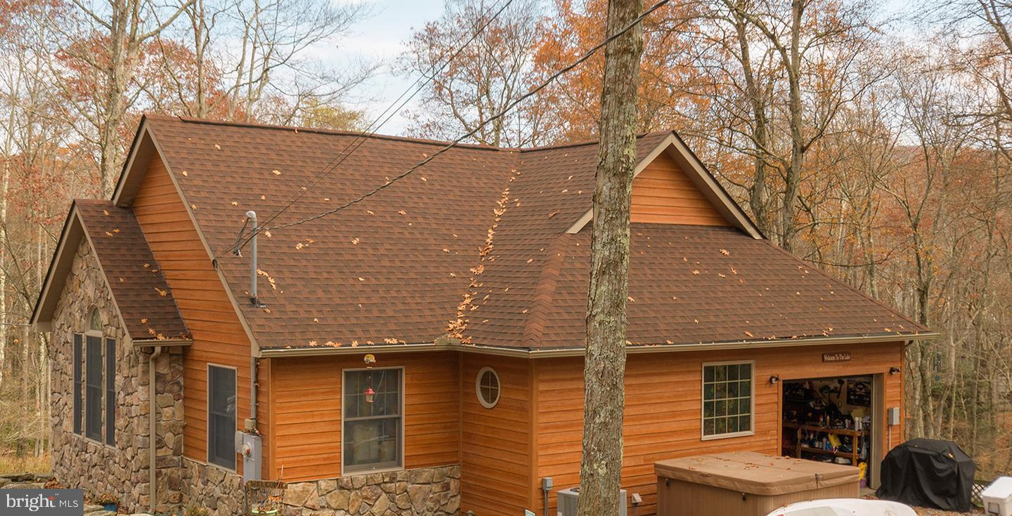 ALPINE LAKE - Residential