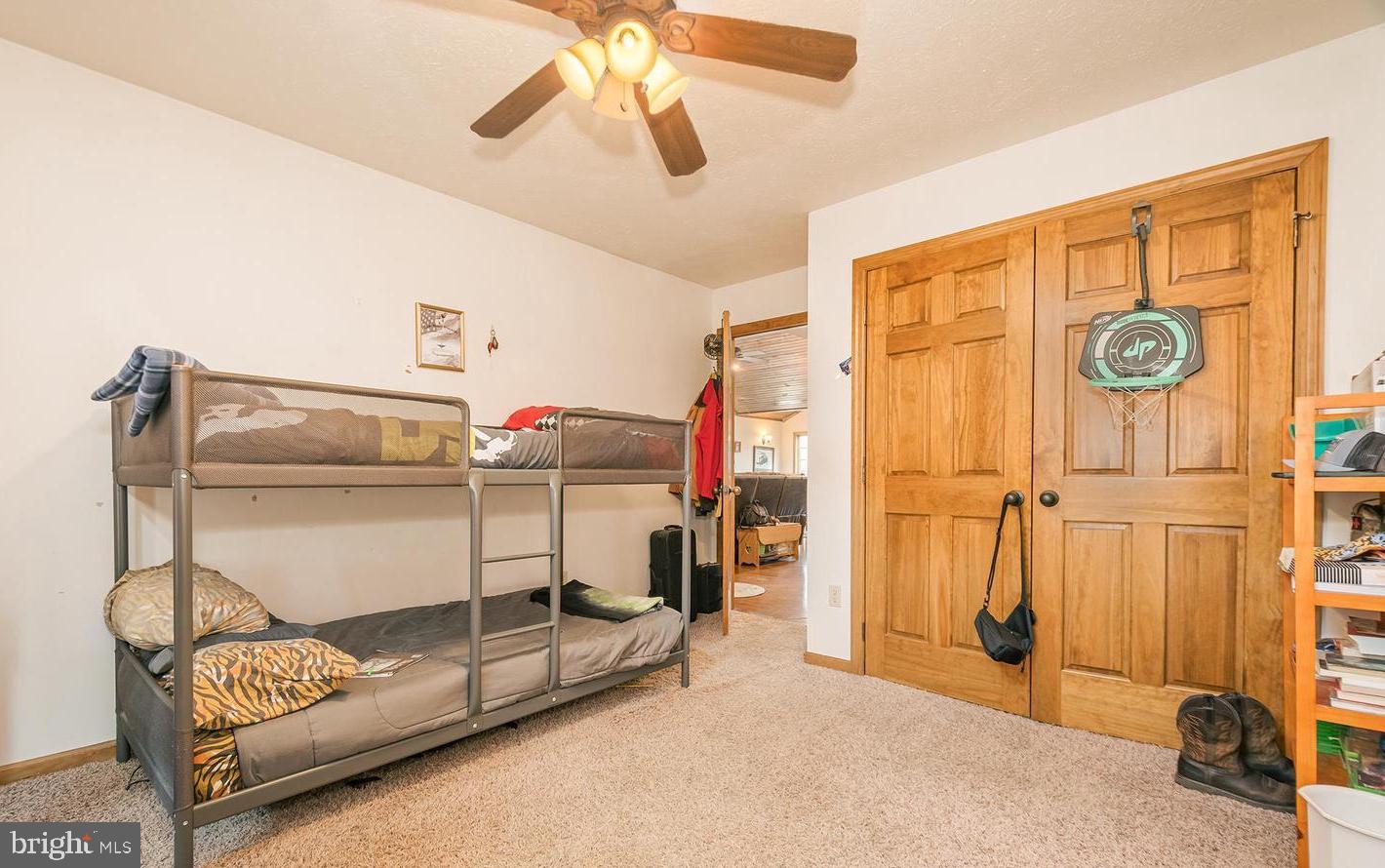 ALPINE LAKE - Residential