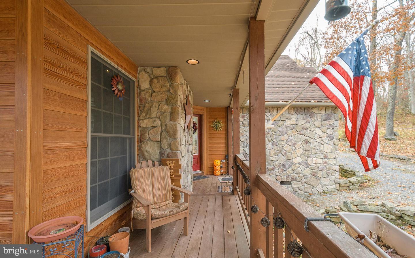 ALPINE LAKE - Residential