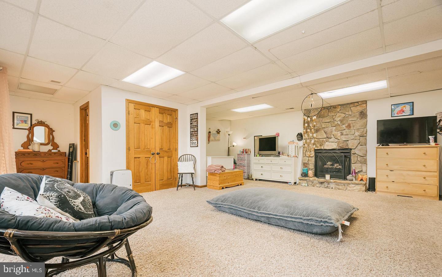 ALPINE LAKE - Residential