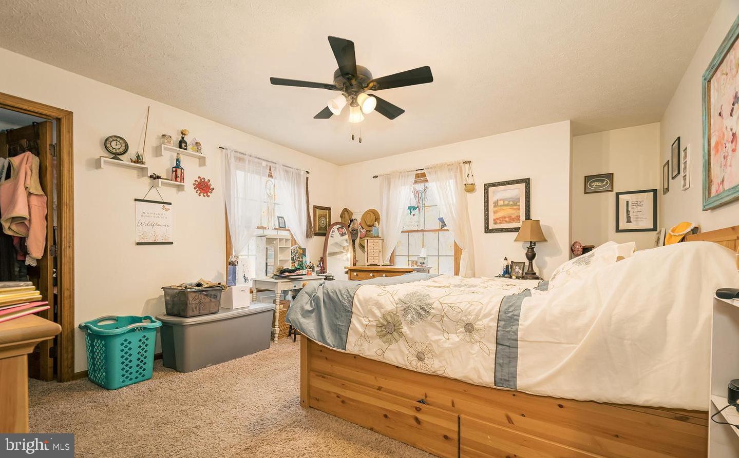 ALPINE LAKE - Residential