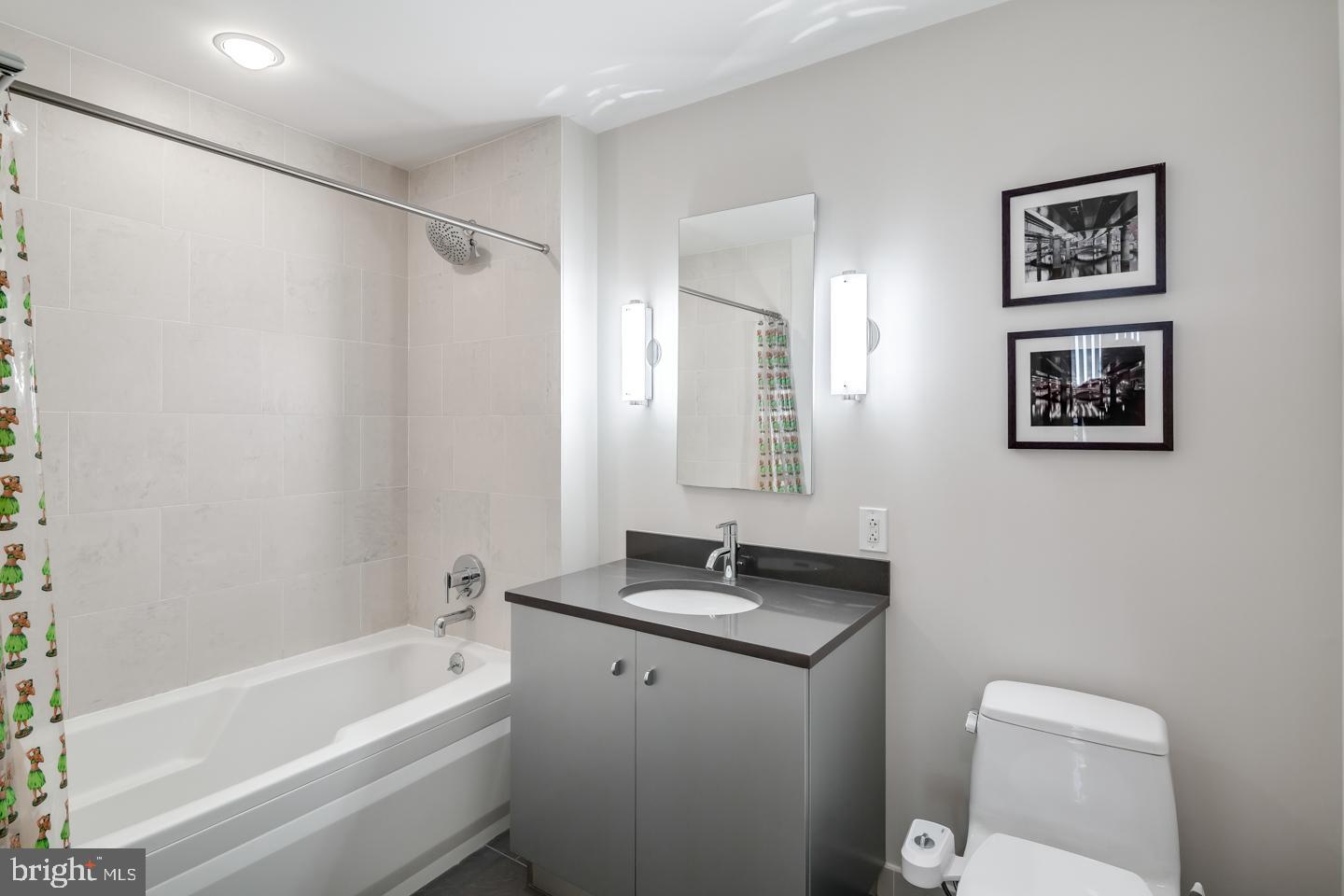 RITTENHOUSE SQUARE - Residential Lease