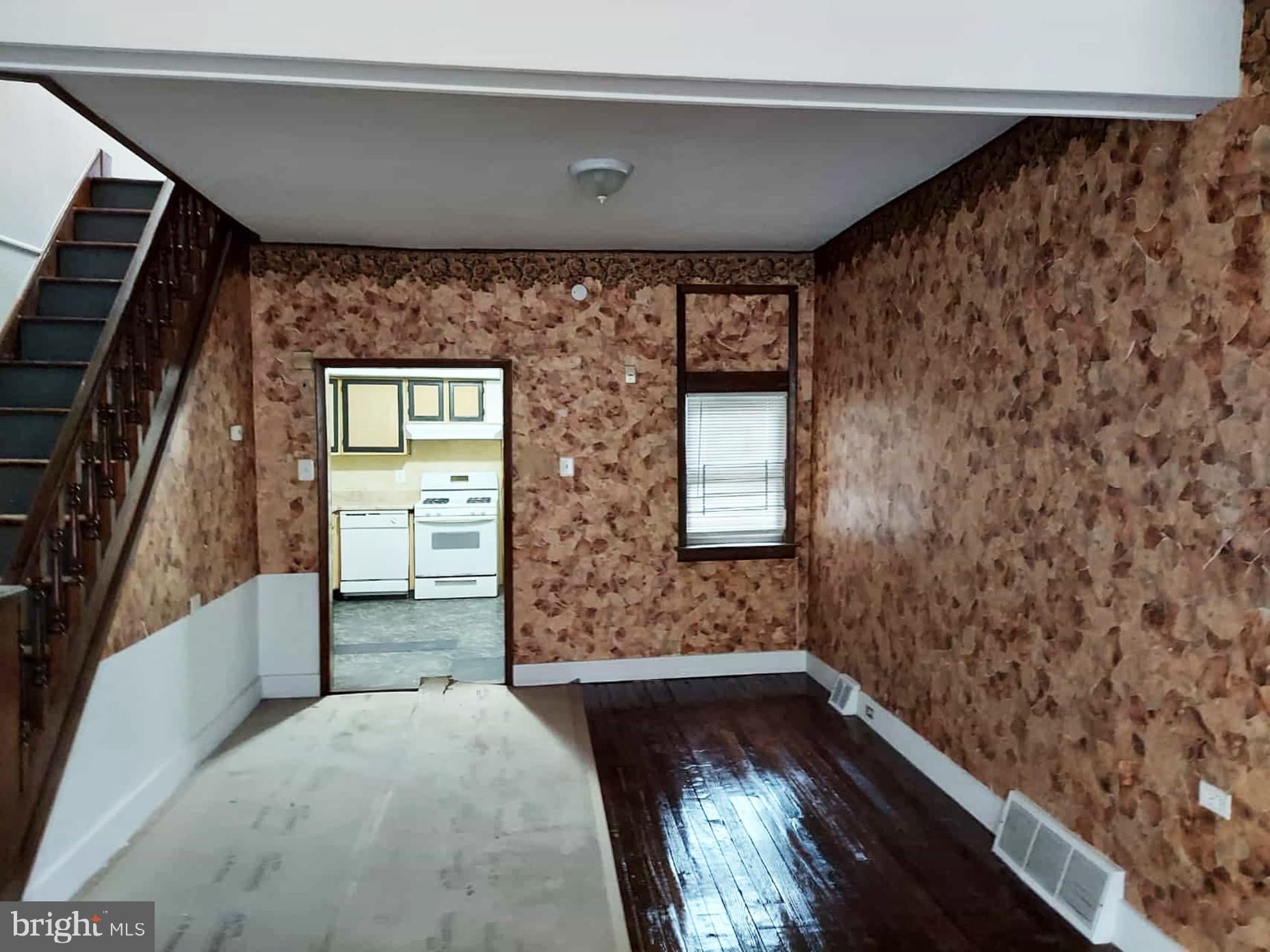 KENSINGTON - Residential Lease